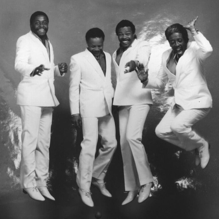 Miniaturka utworu The Manhattans - Kiss And Say Goodbye